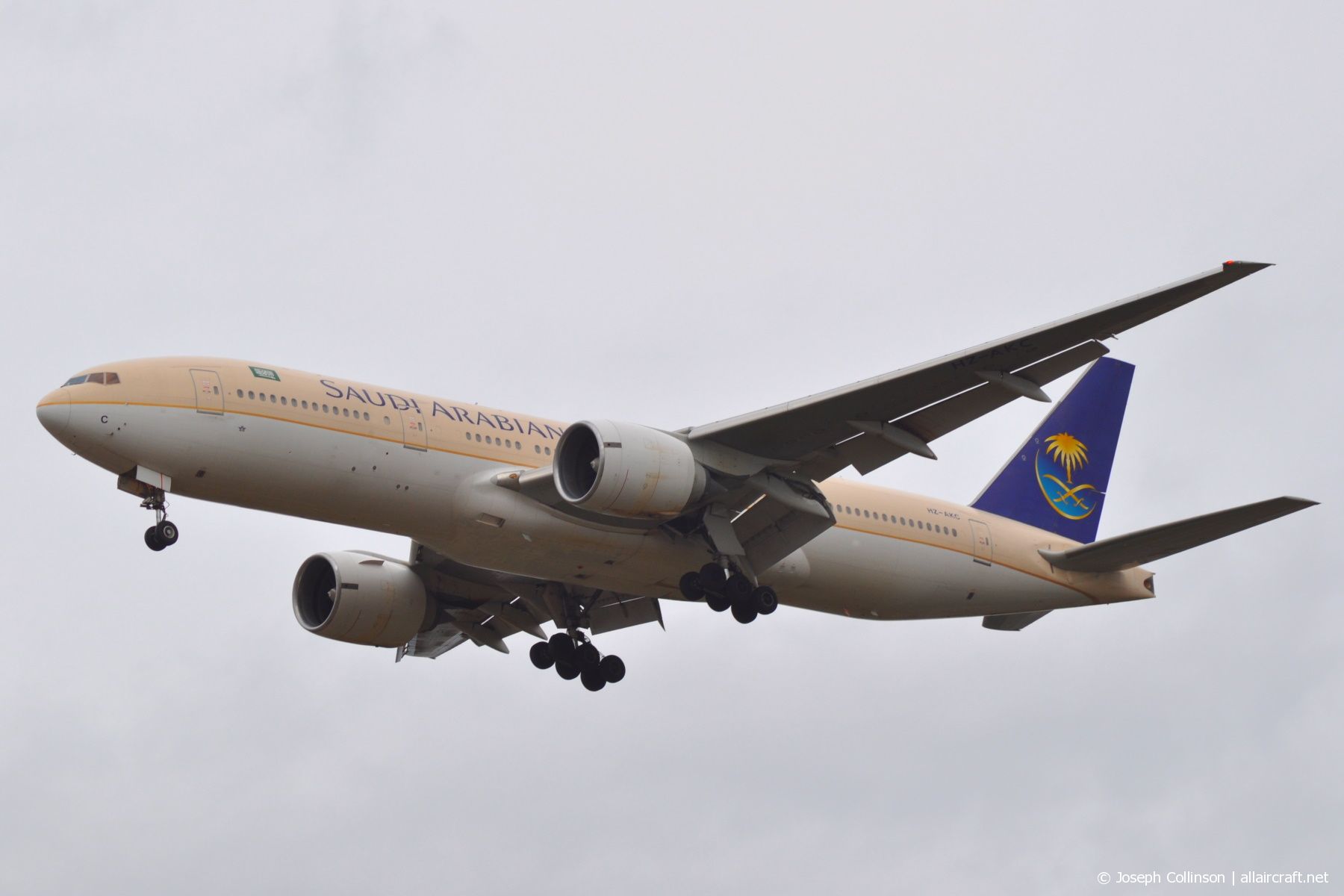 HZ-AKC (28346) 1997 Boeing 777-268(ER)