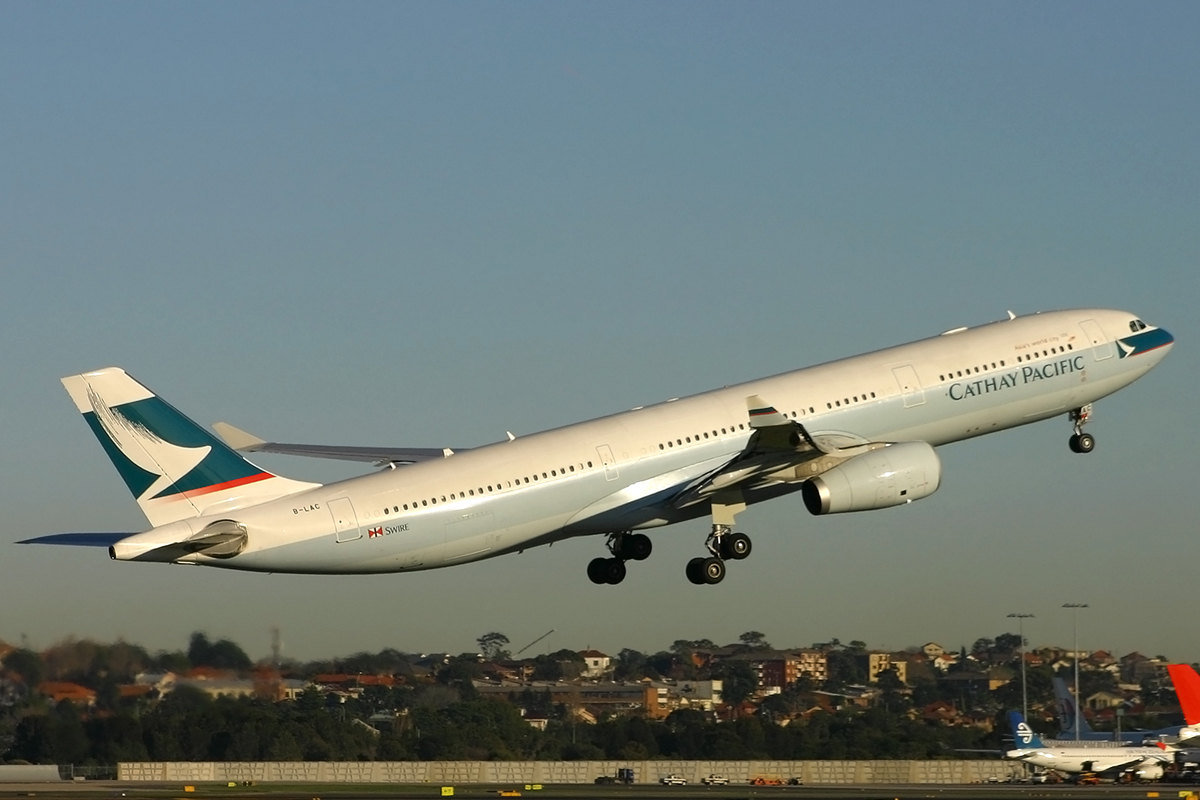B-LAC (679) 2005 Airbus A330-343
