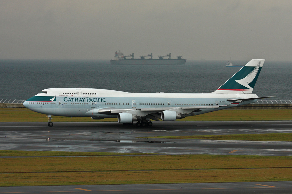 B-HKV (026552) Boeing 747-412