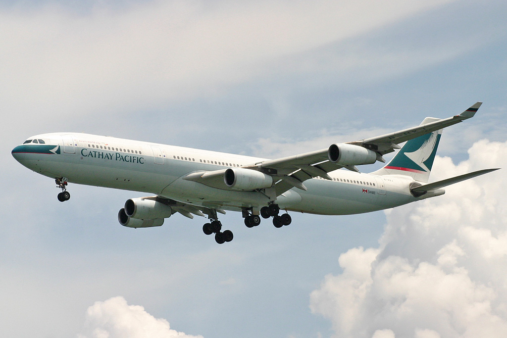 B-HXJ (227) 1998 Airbus A340-313X