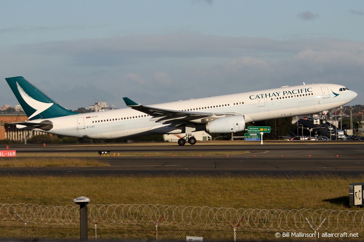 B-LAC (679) 2005 Airbus A330-343