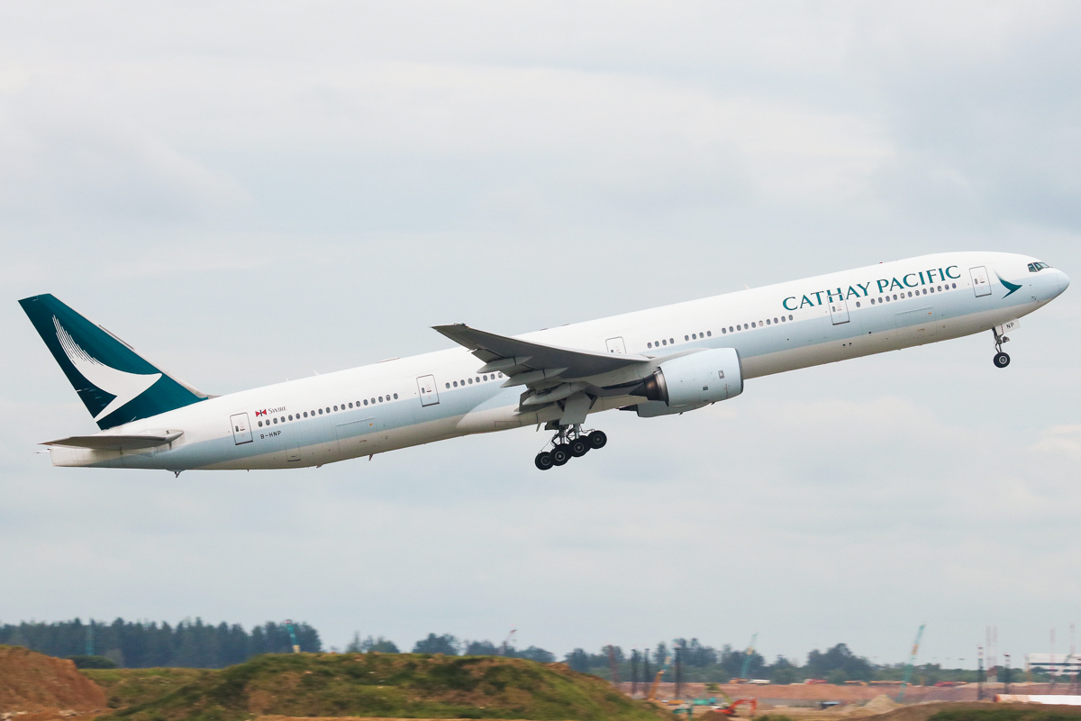 B-HNP (034243) Boeing 777-367