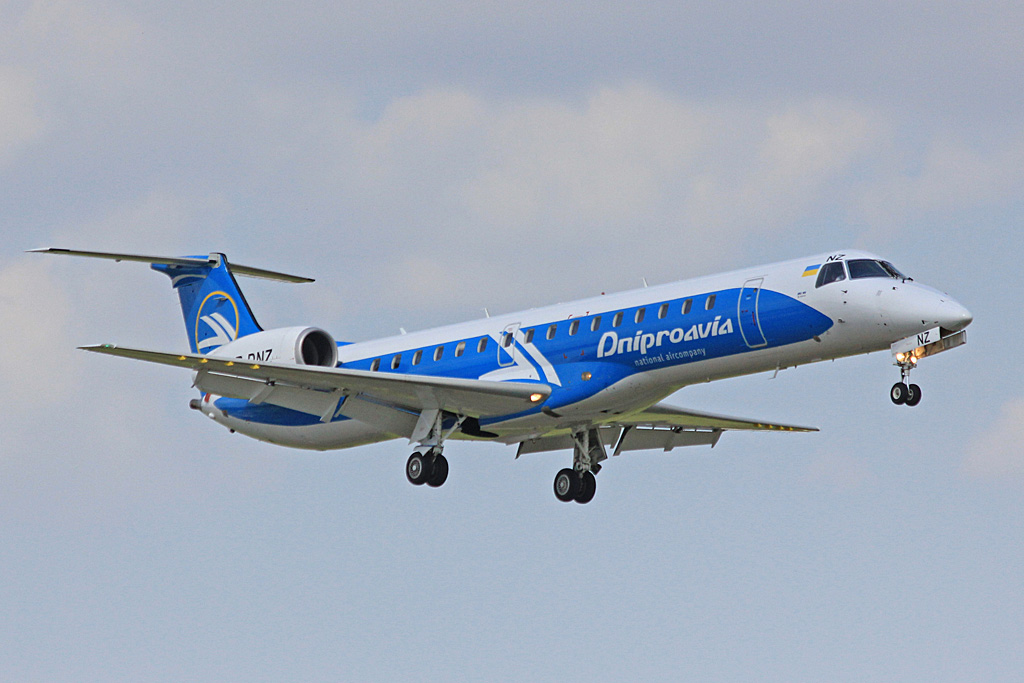 UR-DNZ (145436) Embraer EMB-145LR