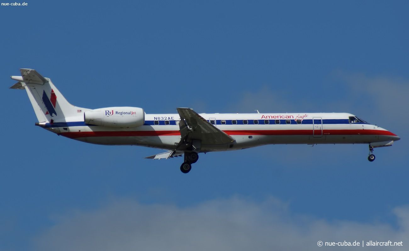 N832AE (145627) 2002 Embraer ERJ-140LR