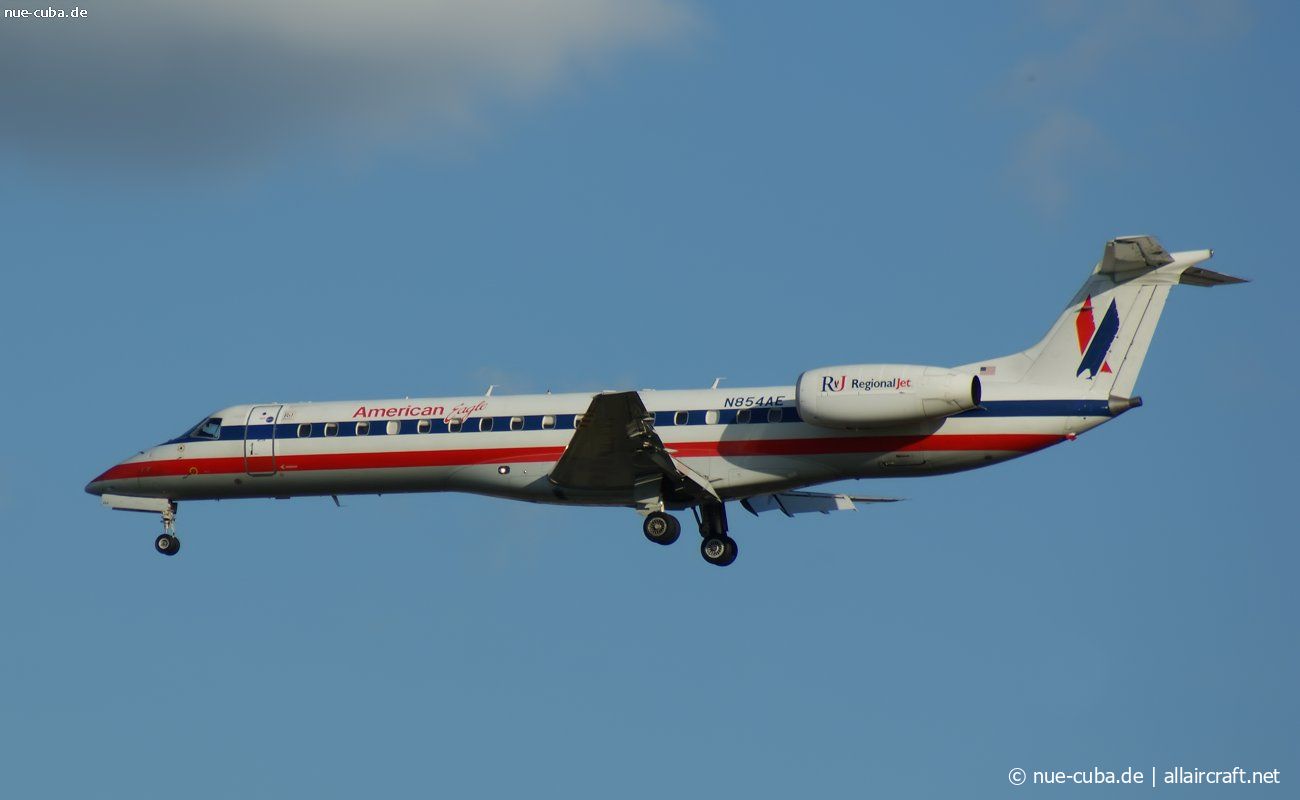 N854AE (145743) 2003 Embraer ERJ-140LR