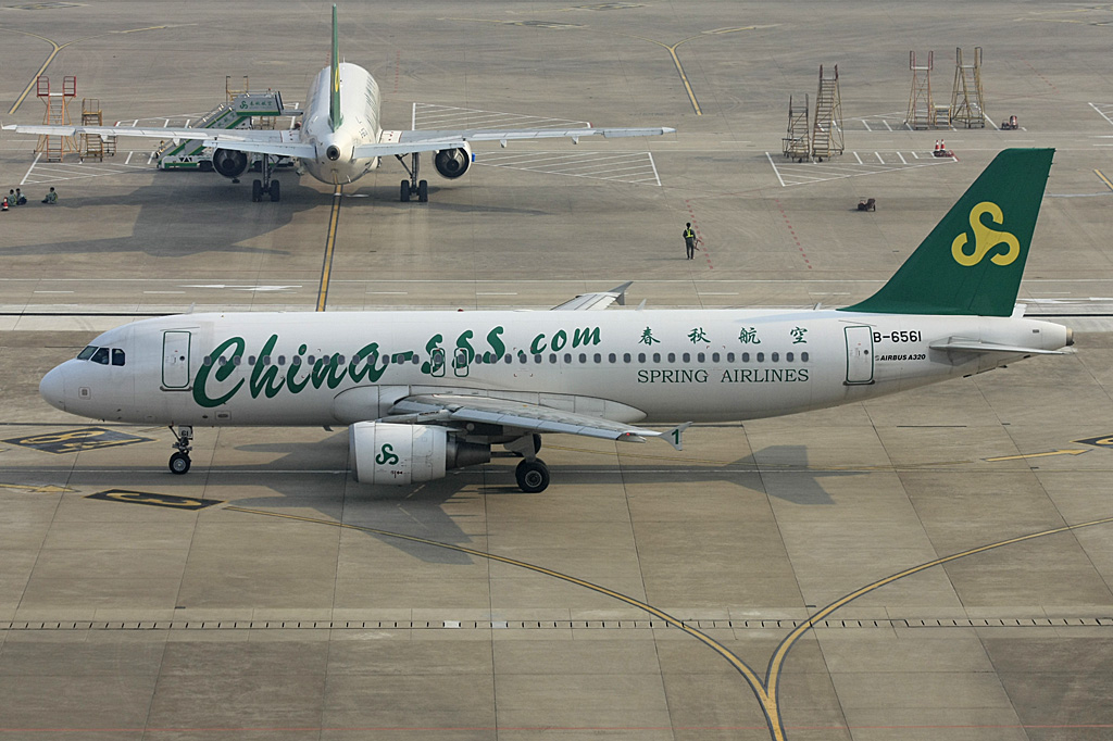B-6561, (cn 3819), Airbus A320-214