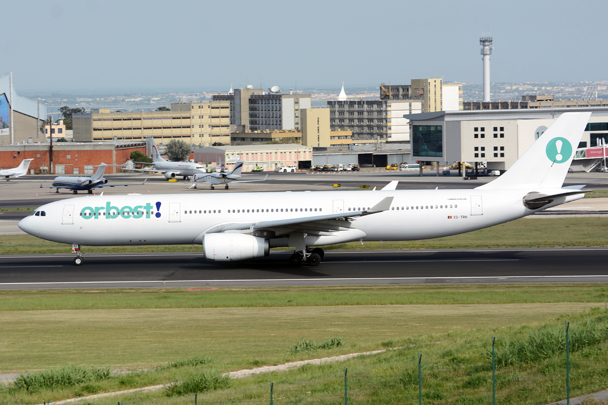 CS-TRH (833) 2007 Airbus A330-343