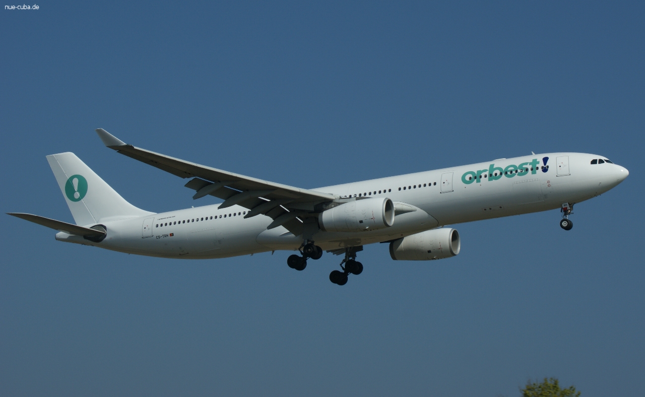 CS-TRH (833) 2007 Airbus A330-343