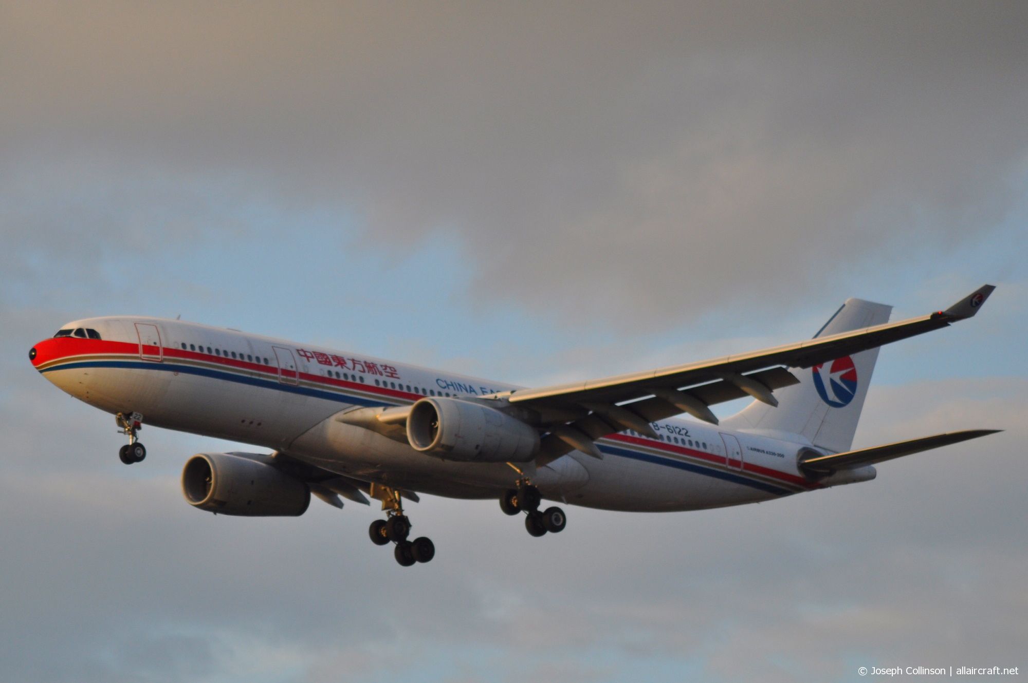 B-6122 (732) 2006 Airbus A330-243