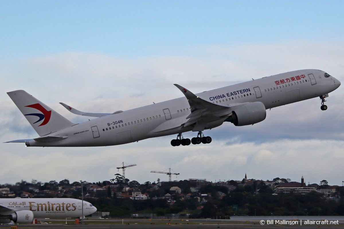 B-304N (261) 2018 Airbus A350-941