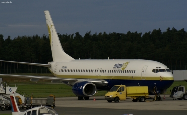 N732MA (30618) 2001 Boeing 737-81QWL