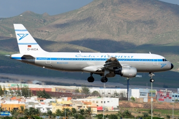 D-AICA (774) 1998 Airbus A320-212