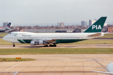 AP-BCL (20929) 1974 Boeing 747-217B