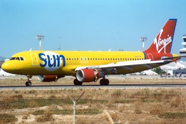 G-VMED (978) 1999 Airbus A320-214