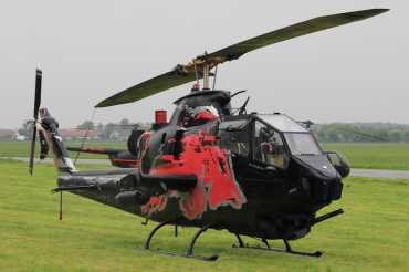 N11FX (003) 2002 Bell TAH-1F Cobra