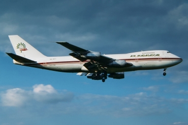 5R-MFT (cn 21614) Boeing 747-2B2BM