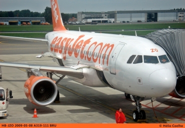 HB-JZO (2398) 2005 Airbus A319-111