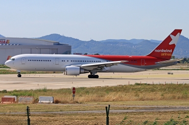 VQ-BPT (27957) 1995 Boeing 767-306ER
