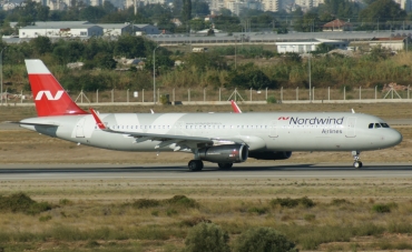 VQ-BRS (7686) 2014 Airbus A321-231 WL