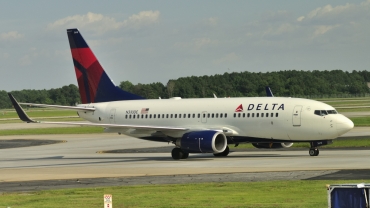 N310DE (29665) Boeing 737-732