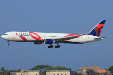 N845MH (29719) 2002 Boeing 767-432(ER)