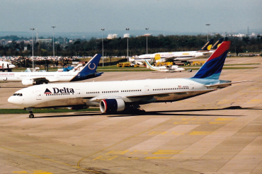 N863DA (29735) 1999 Boeing 777-232ER