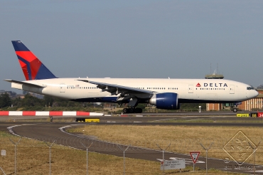 N705DN (29742) Boeing 777-232