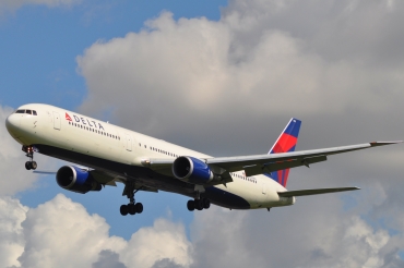 N828MH (29699) 2000 Boeing 767-432(ER)