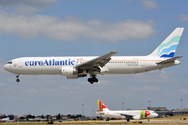 CS-TLO (024318) Boeing 767-383/ER