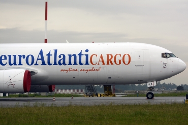 CS-TLZ (24086) 1988 Boeing 767-375ER (BDSF)