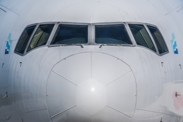 CS-TFM (cn 28513) Boeing 777-212ER