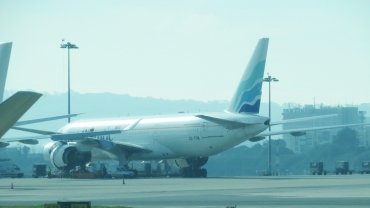 CS-TFM (cn 28513) Boeing 777-212ER