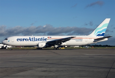 CS-TFT (26208) 1993 Boeing 767-3Y0/ER