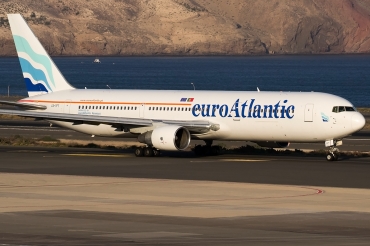 CS-TFT (26208) 1993 Boeing 767-3Y0/ER