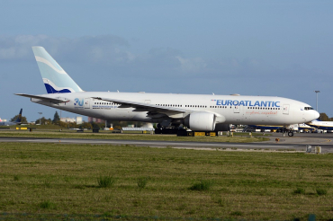 CS-TSW (32782) 2003 Boeing 777-243ER