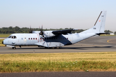 015 (S-015) 2004 CASA C-295M