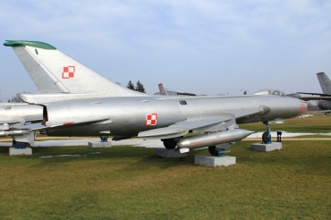 12, (cn 5-NV), Sukhoi Su-7BKL