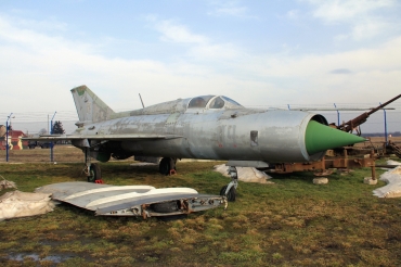 09 Mikoyan-Gurevich - MiG-21PFM