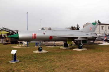 10, (cn 94ML10), Mikoyan-Gurevich MiG-21PFM Fishbed