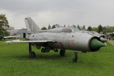 4205 (94A4205) Mikoyan-Gurevich MiG-21PFM