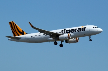 VH-XUH (6749) 2015 Airbus A320-232(WL)