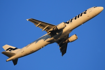 OH-LZD (001241) Airbus A321-211