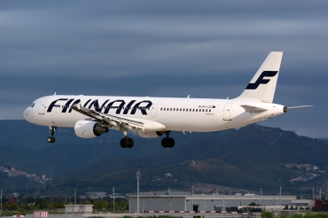 OH-LZC (001185) Airbus A321-211