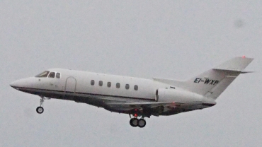 EI-WXP (cn 258382) Raytheon Hawker 800XP
