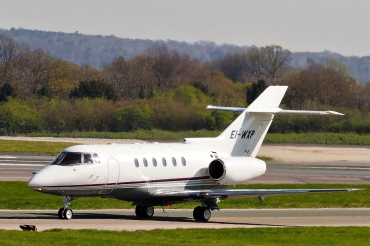EI-WXP (cn 258382) Raytheon Hawker