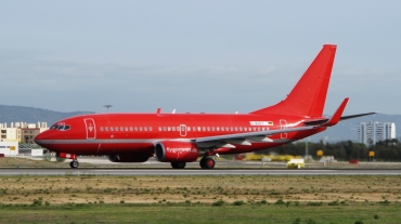 D-AGEY (28013) 2000 Boeing 737-7L9(WL)