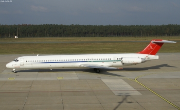 OE-LMM (53377) 1990 McDonnell Douglas MD-83