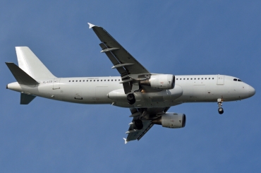 YL-LCS (566) Airbus A320-214