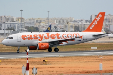 G-EZGB (4437) 2010 Airbus A319-111