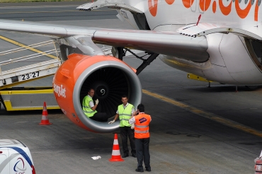 G-EZDK (3555) 2008 Airbus A319-111
